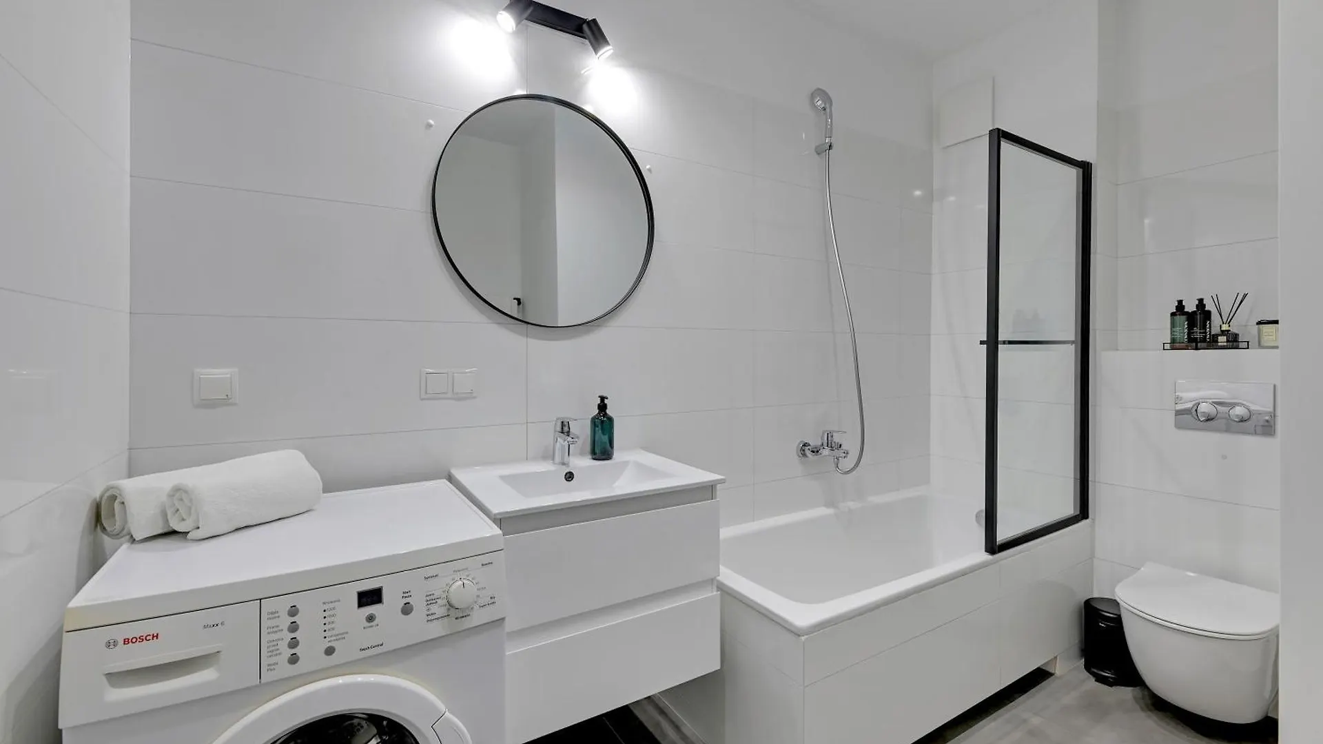 Nadmotlawie Riverside - Sauna, Gym & Parking By Downtown Apartments Gdansk Poland